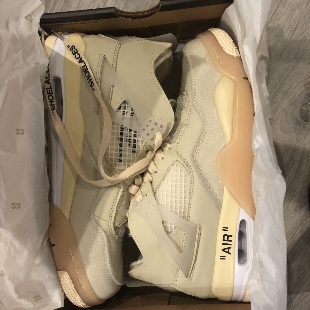 Nike x Off White Dunk Low Sail (Used)